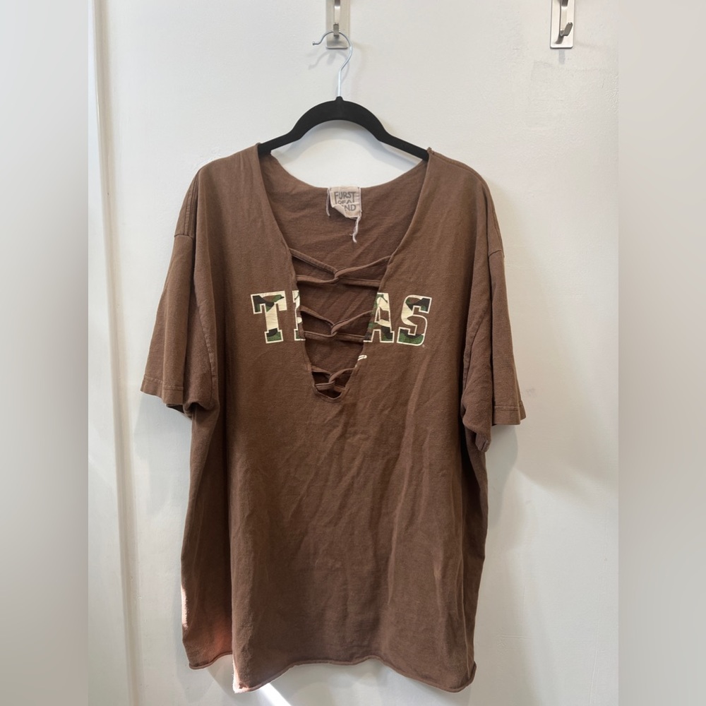 LF Tee